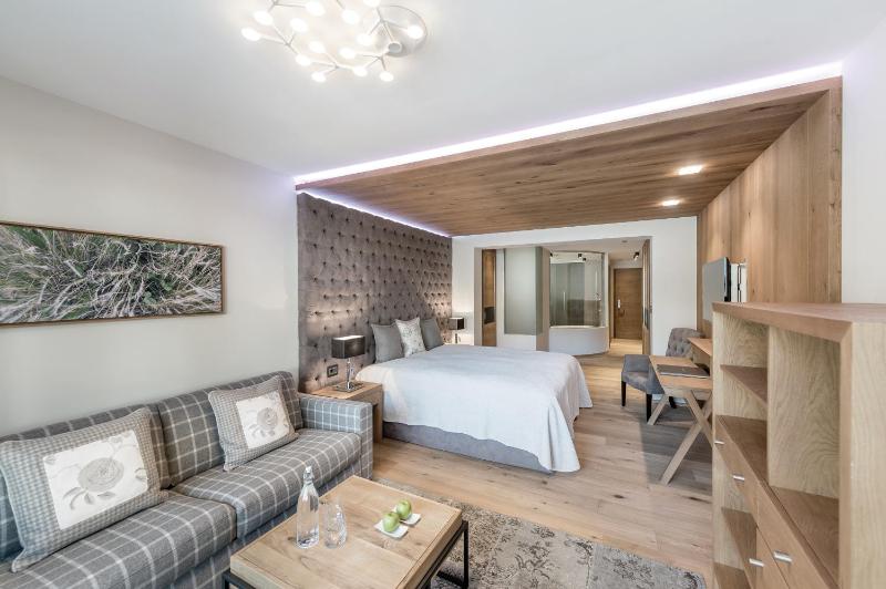 Junior Suite image 1