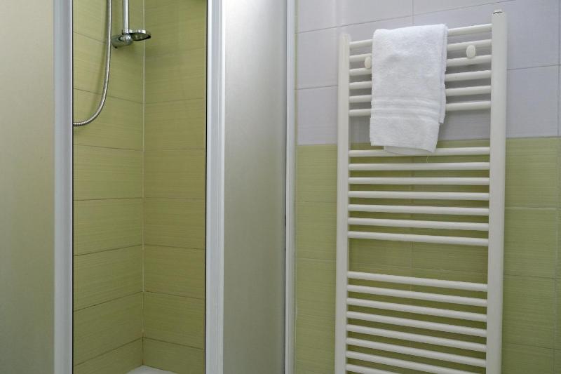 Hotel Canasta - image 28