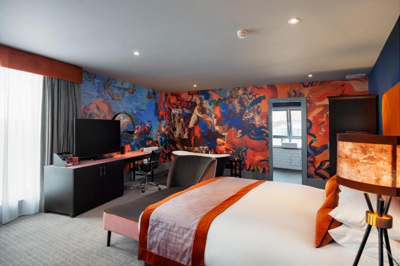 Junior Suite image 1