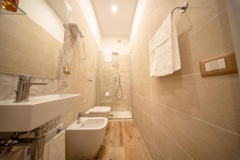 Perugia Apartments - image 33