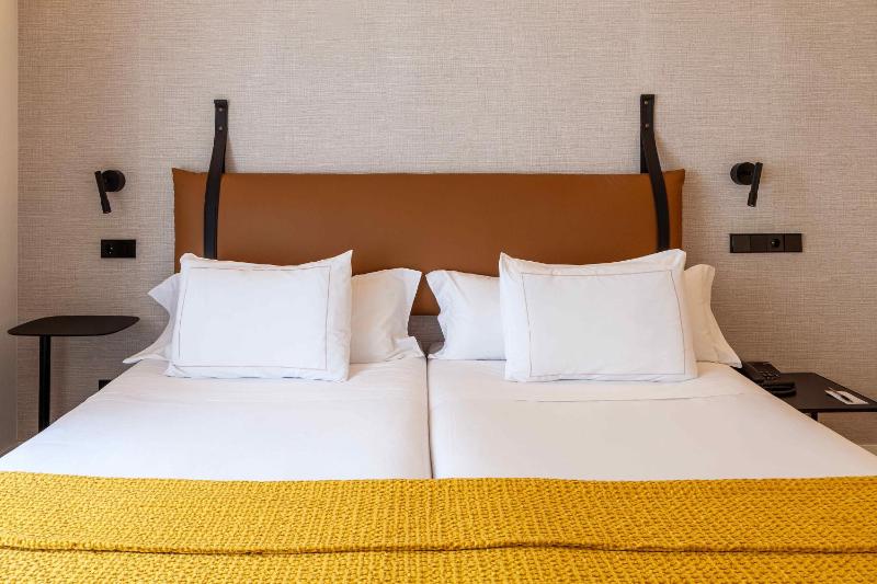 Double or Twin Room with Extra Bed (3 Adults) image 3