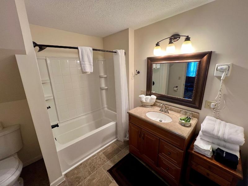 Three-Bedroom House image 3