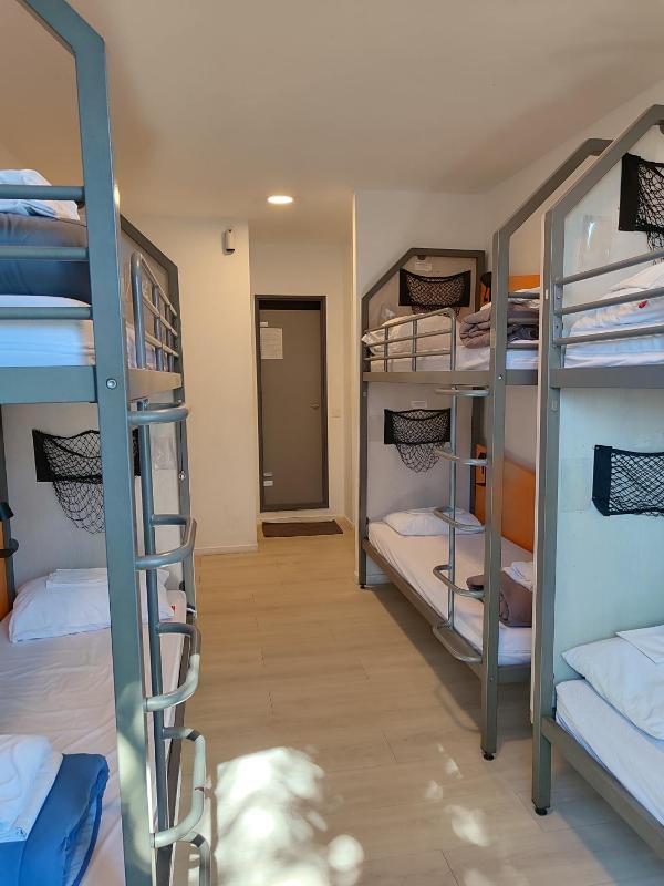 Bed in 6-Bed Female Dormitory Room with bathroom image 1