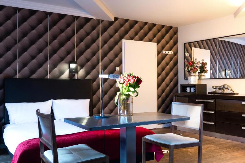 Superior Double Room image 4