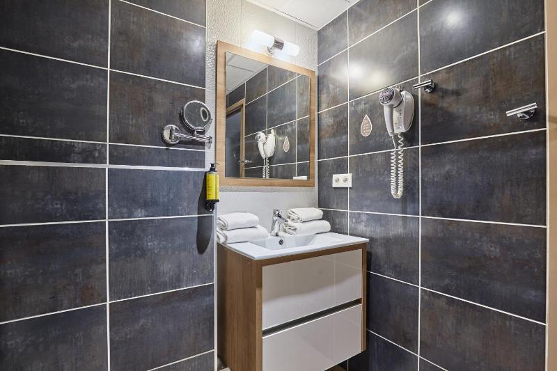 Appart'hôtel Odalys City - Montpellier Centre Gare Saint Roch - image 40