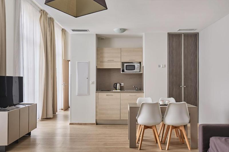 Appart'hôtel Odalys City - Montpellier Centre Gare Saint Roch - image 7