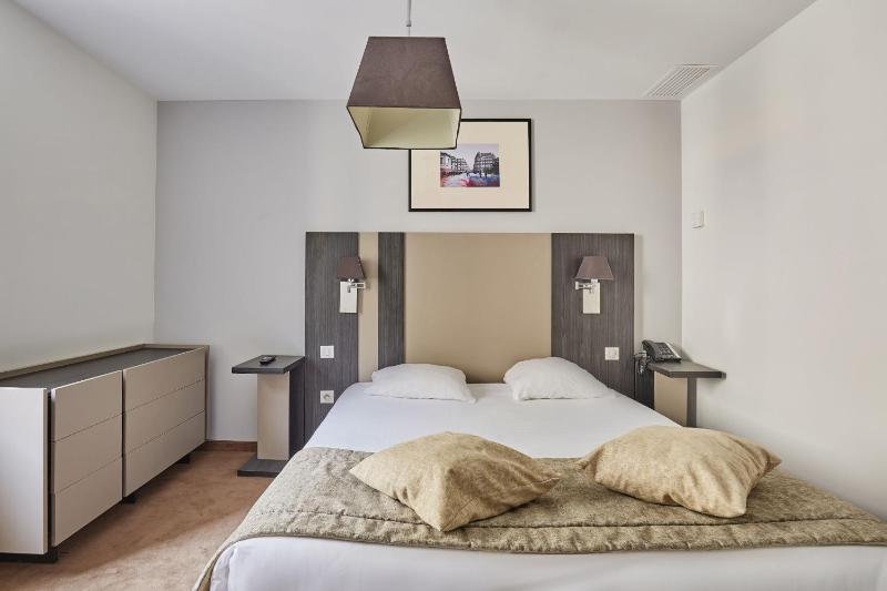 Comfort Suite (2-4 Adults) image 3