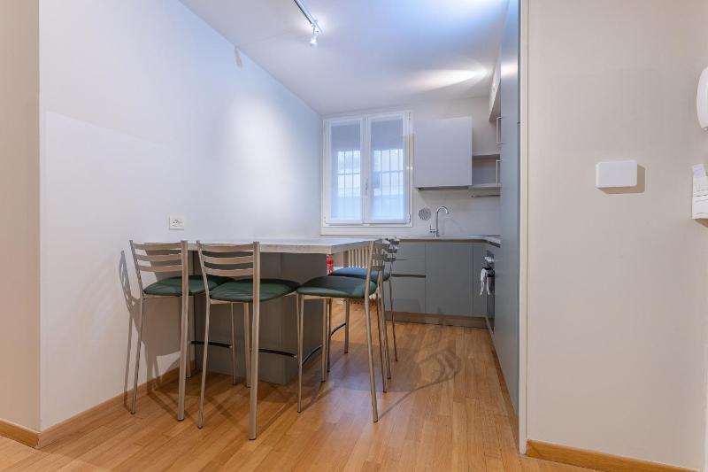 GuestHost - Nel cuore del Centro Storico Cozy Apartment - image 14