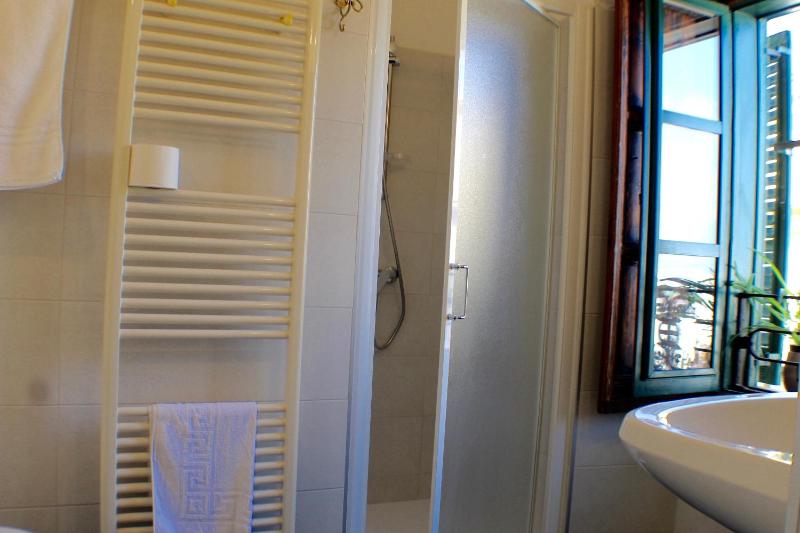 Double Room image 2