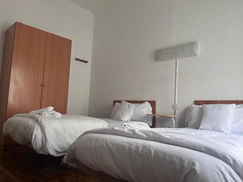 Twin Room with View image 2