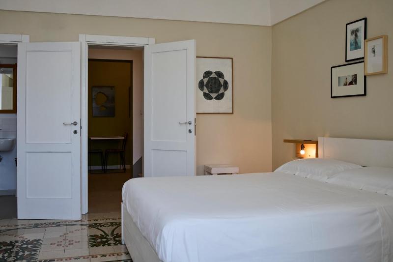 Double Room with Private Bathroom image 4
