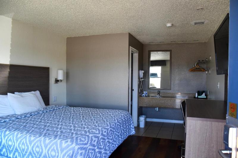 King Room image 2