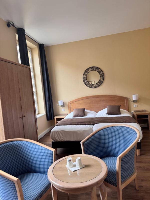 Superior Double or Twin Room image 3