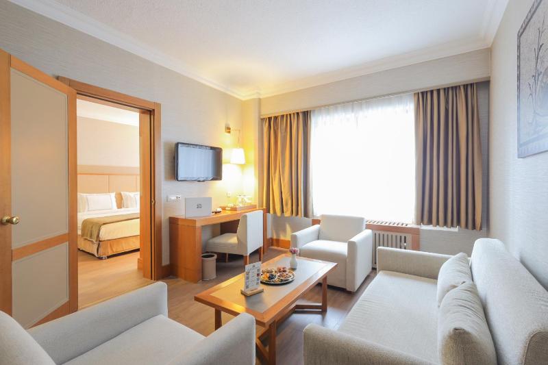 Suite image 1