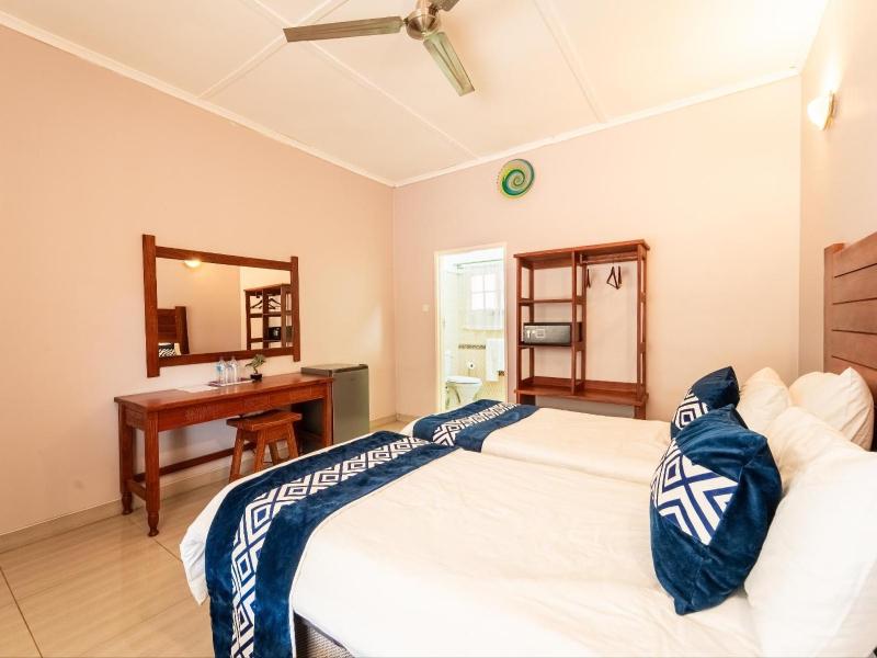 Bishop House - image 10