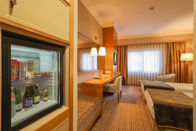 Double Room image 2