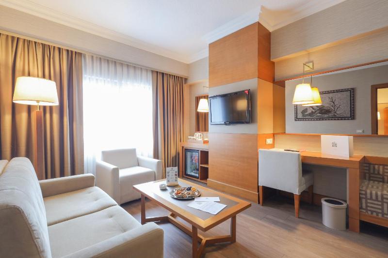 Suite image 4