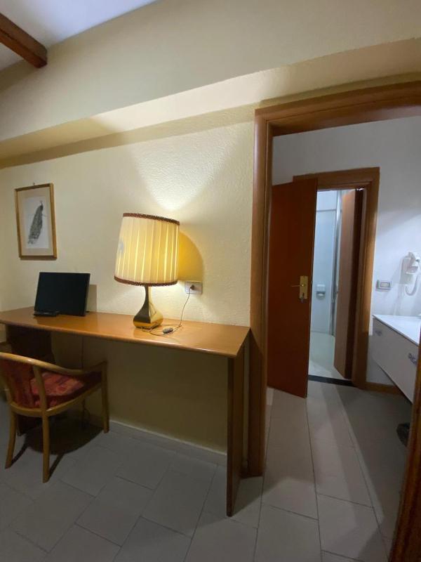 Family Suite (2 Adults + 2 Children) image 3