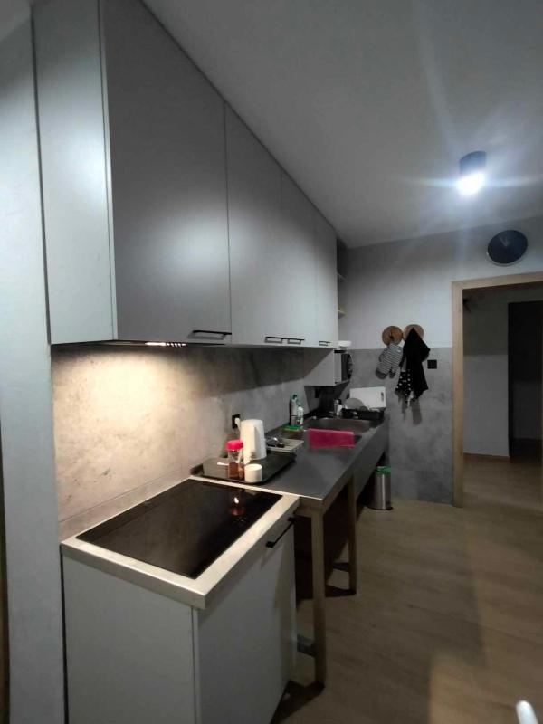 Single Room with Shower image 3