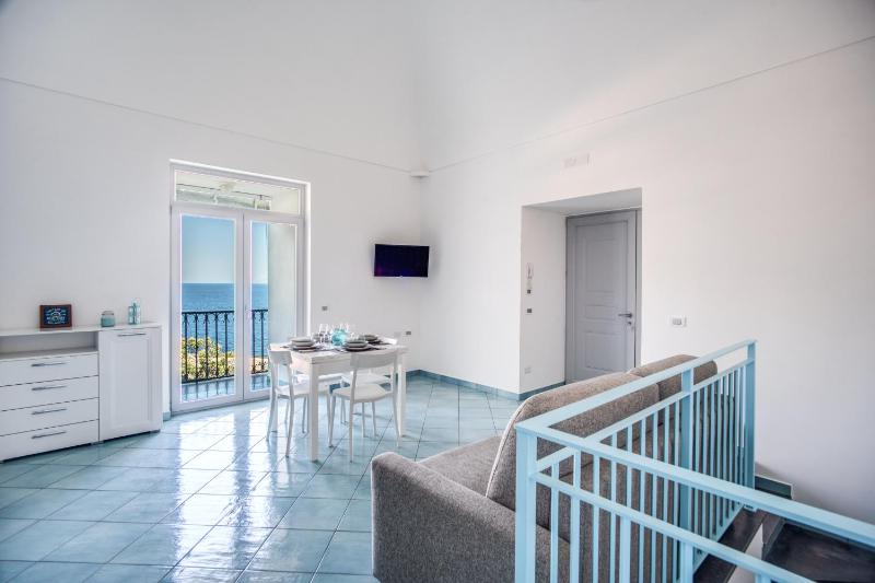 GOCCE VILLAS - Emerald Flat - image 1