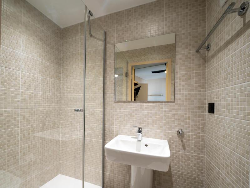 Tiny Double Room (10 m2) image 2