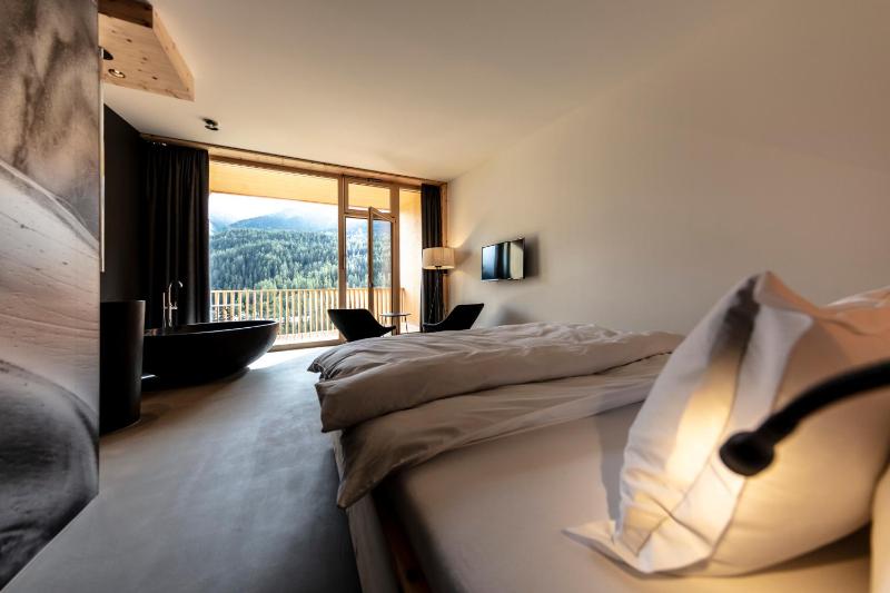 Double Room image 4