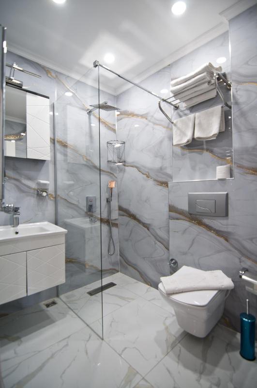 Standard Triple Room image 4