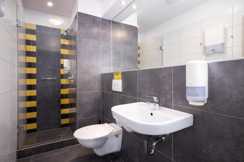 Quadruple Room with Private Bathroom image 4