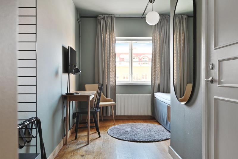 Single Room image 1
