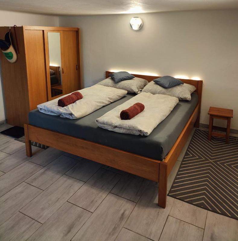 Double Room with Private Bathroom image 1
