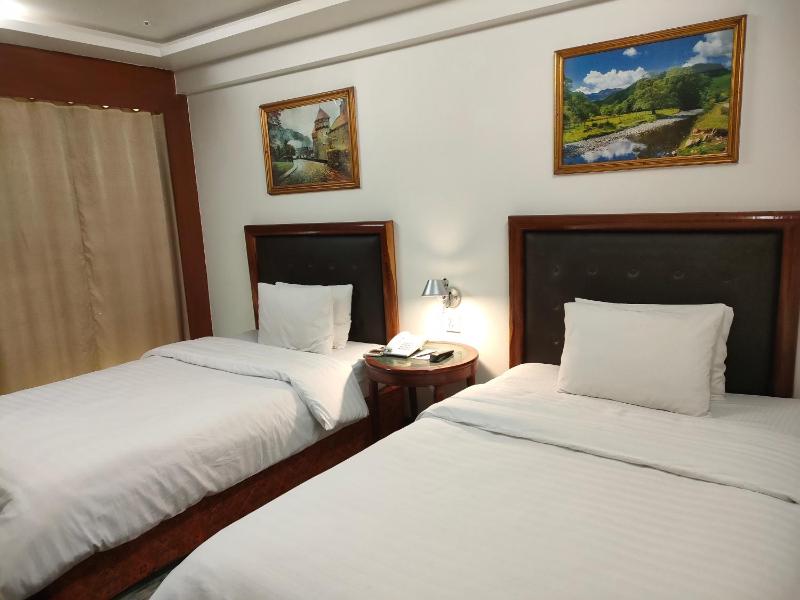 Hotel Galaxy - image 10