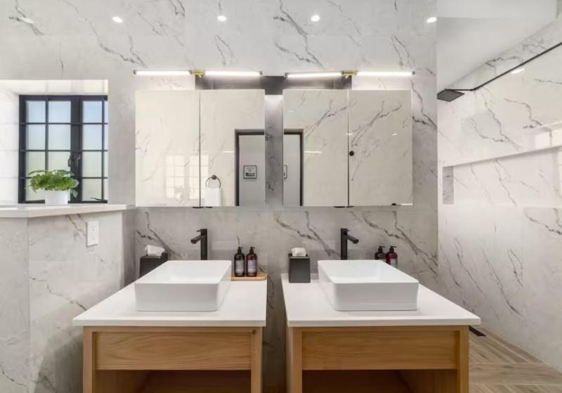Luxury Oceanview Penthouses with a Rooftop Pool - image 3