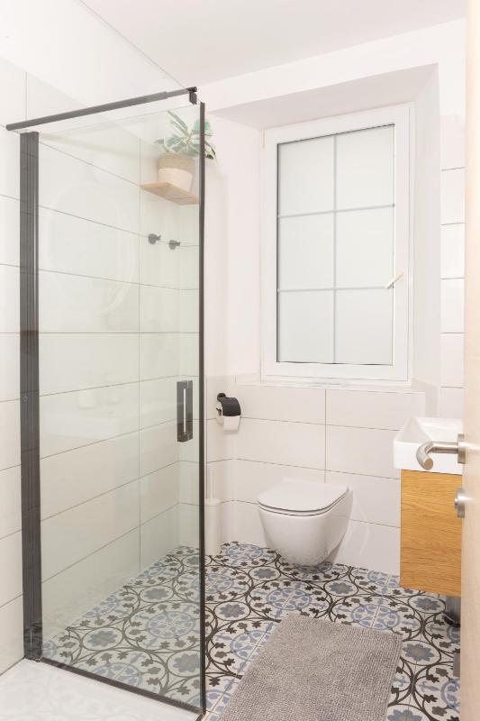 Two-Bedroom Apartment with Sea View image 4