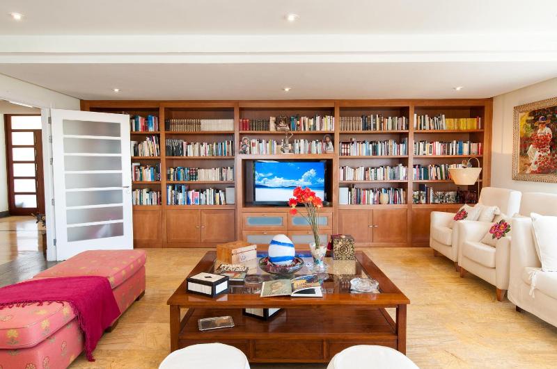 Sonnenland House for 12 by VillaGranCanaria - image 25