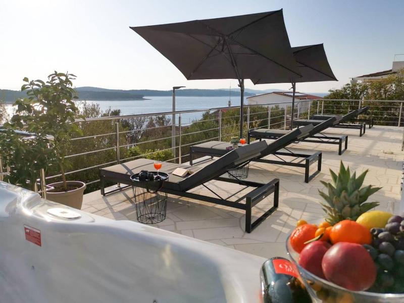 Hvar Dream View Penthouse with Hot Tub - image 26