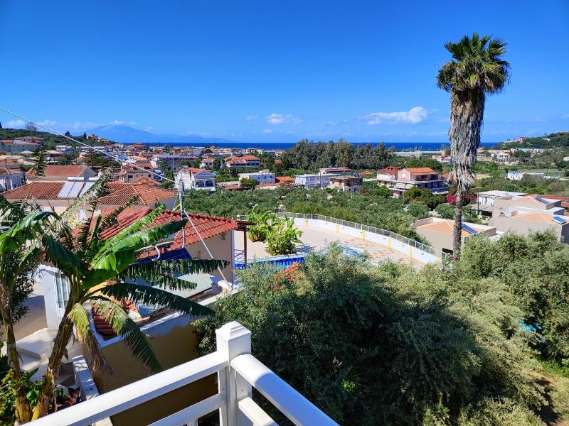 Apartment with Sea View image 2
