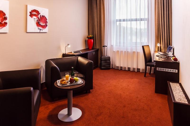 Suite image 3