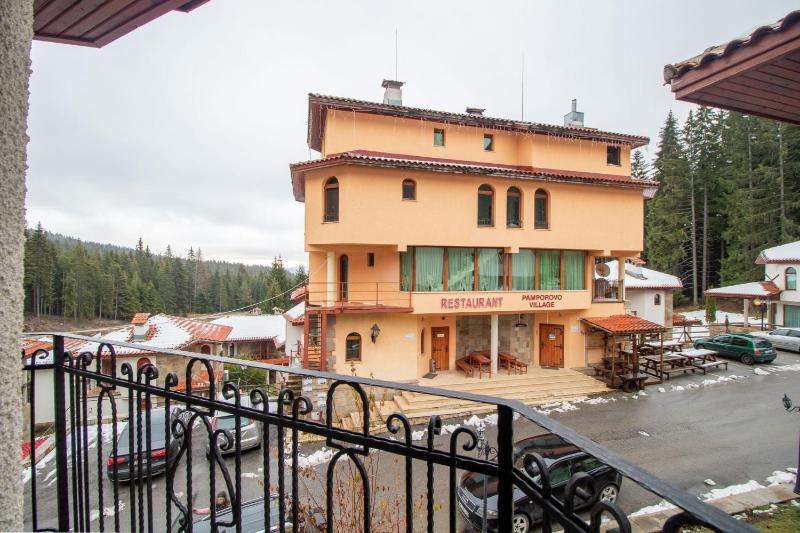 Chalet image 2