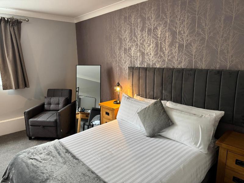 Standard Double Room image 1