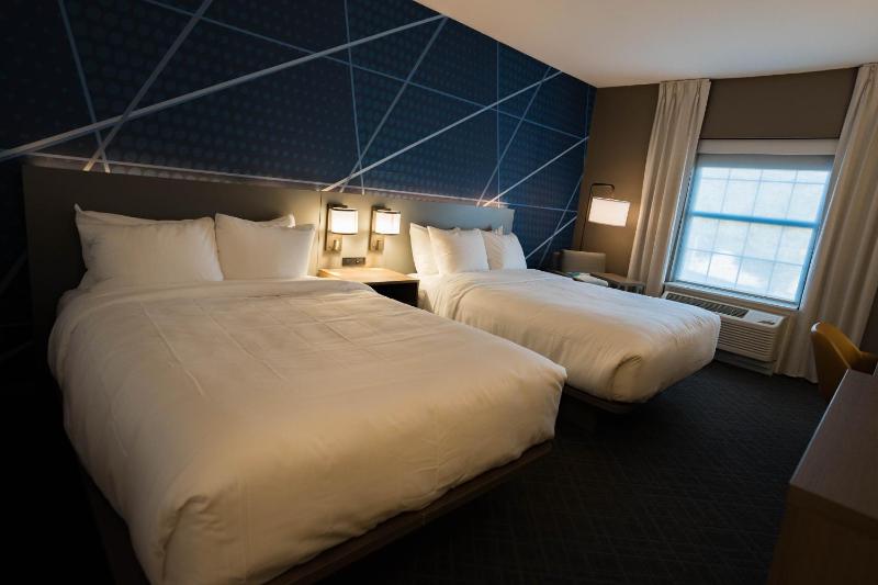 Efficiency Queen Room with Two Queen Beds - Non-Smoking image 4
