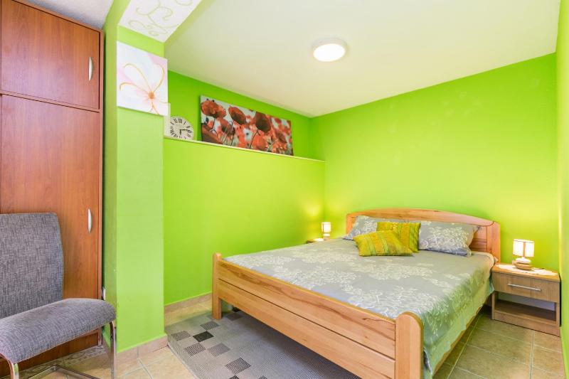 Apartments with parking space Trogir - 23979 - image 15