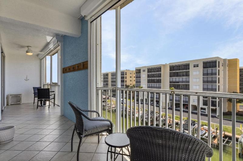 Casa Marina 432 Newly Remodeled Water View condo - image 10