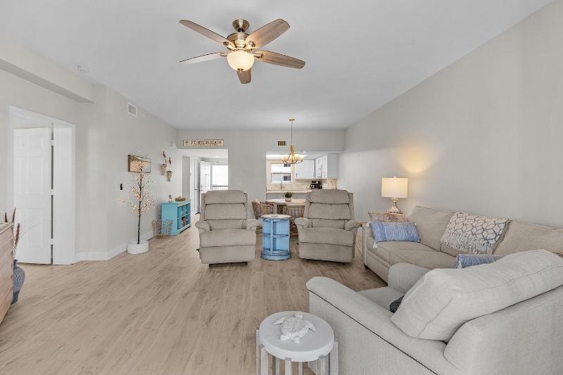 Casa Marina 432 Newly Remodeled Water View condo - image 9