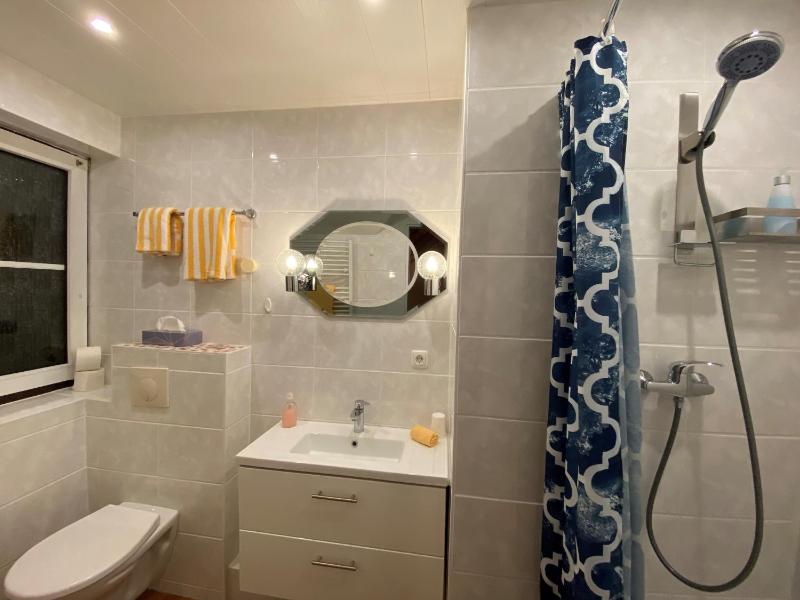 Budget Double Room image 2