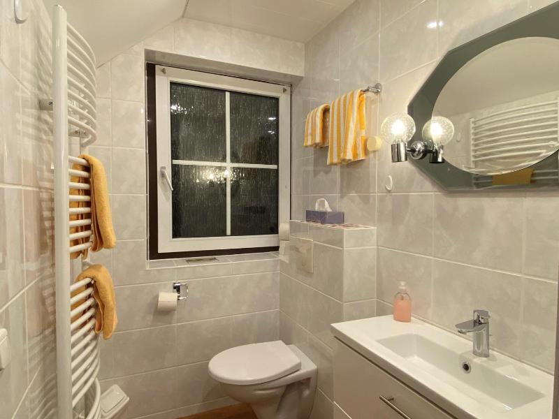 Budget Double Room image 3