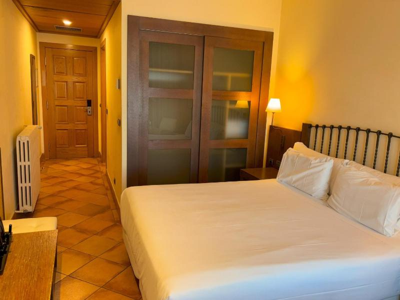 Double Room image 1
