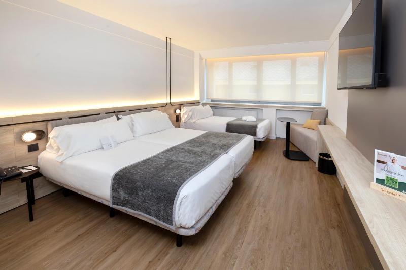 Triple Room image 3