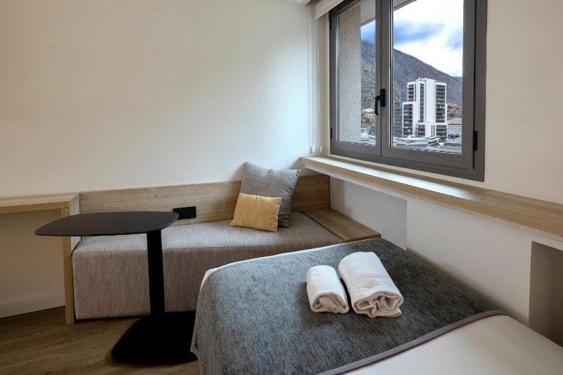 Triple Room image 4