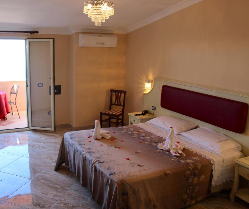 Hotel Terrazzo Sul Mare - image 31