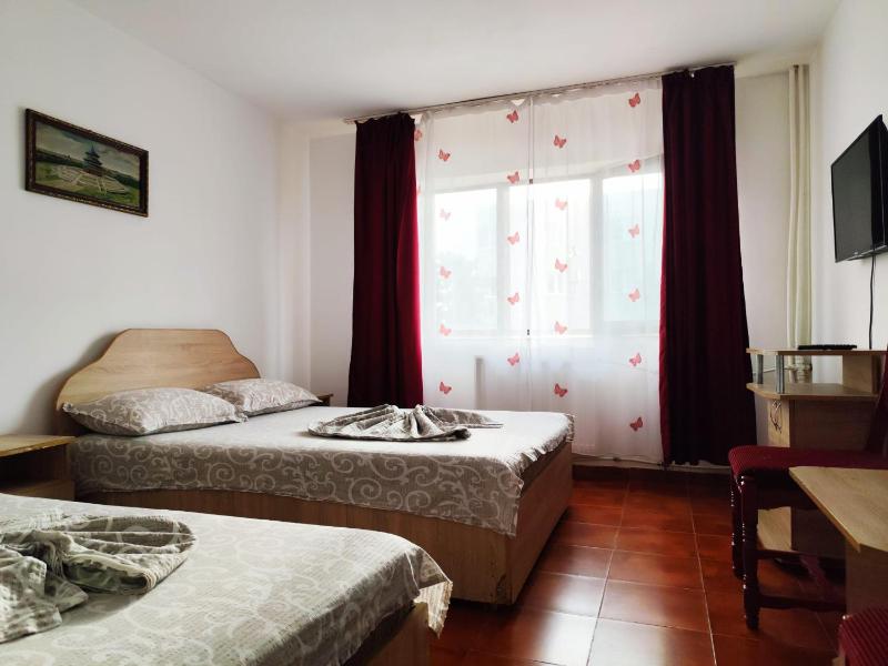 Budget Triple Room image 1